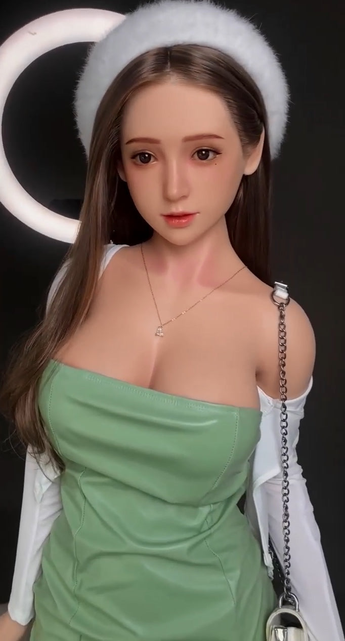 Xiao Yu-GQ007